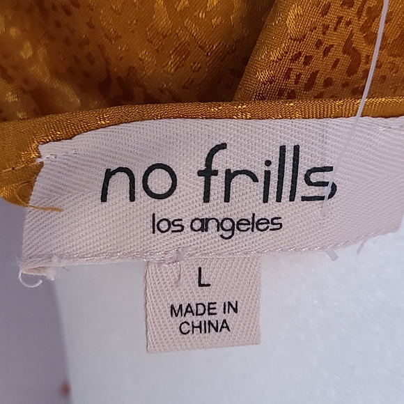 NO FRILLS LA TOP - Picture 9 of 9